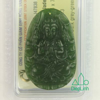 Phật bản mệnh thiên thủ thiên nhãn đá ngọc bích J47838