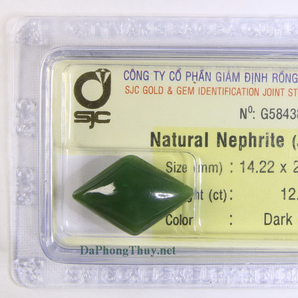 Da ngoc bich nephrite