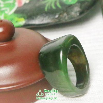 Nhẫn ngọc bích nephrite jade NBNK1-18.5