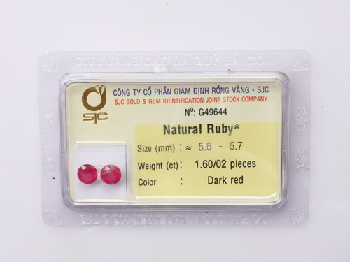 Bong tai ruby