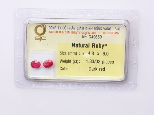 Bong tai ruby