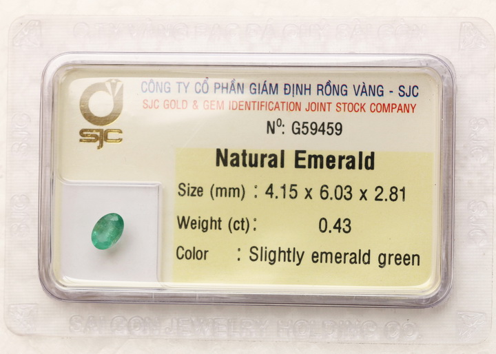 Vien ngoc luc bao emerald