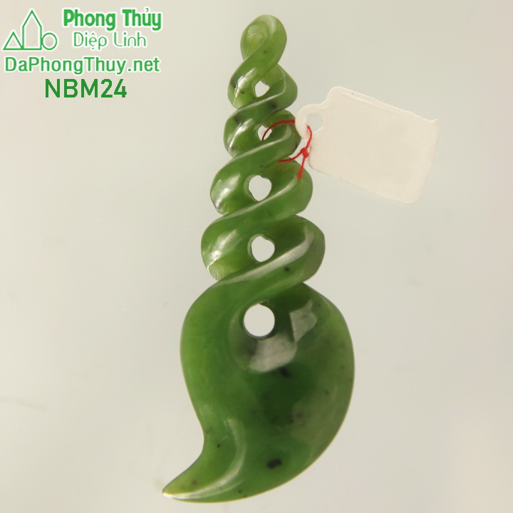 Da ngoc bich nephrite