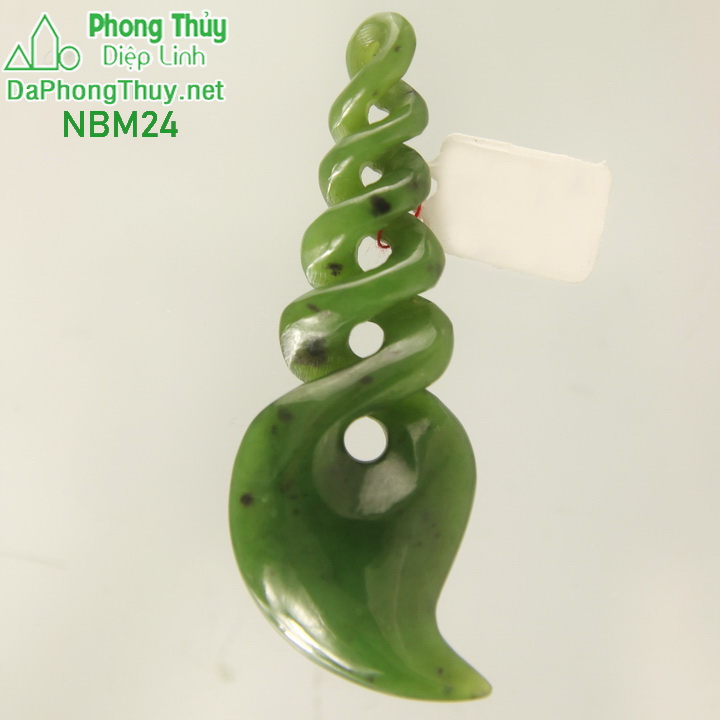 Da ngoc bich nephrite