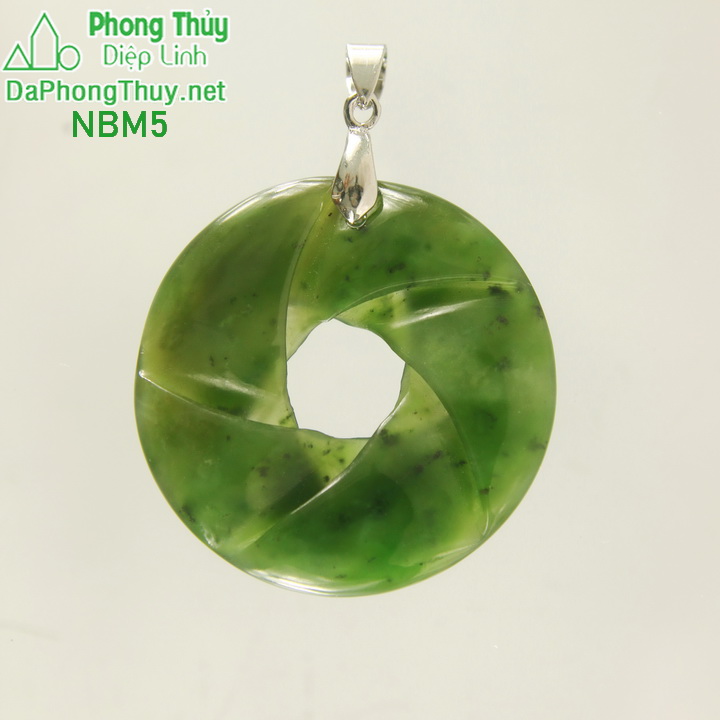 Da ngoc bich nephrite