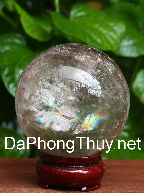 Thach anh khoi phong thuy