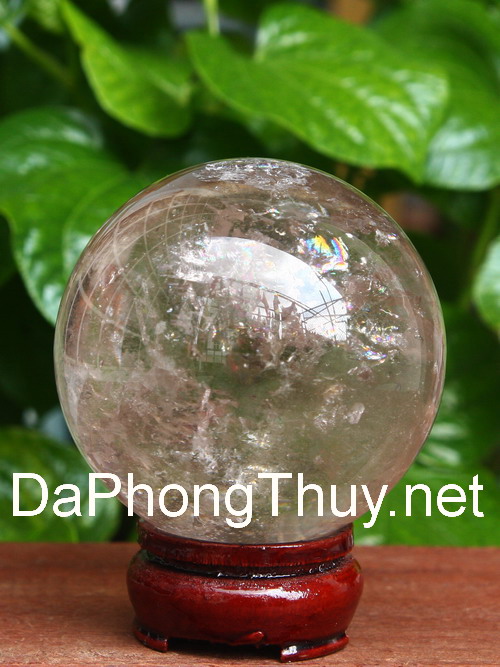 Thach anh khoi phong thuy