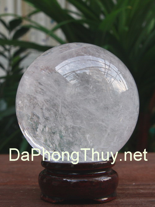 Da phong thuy thach anh trang