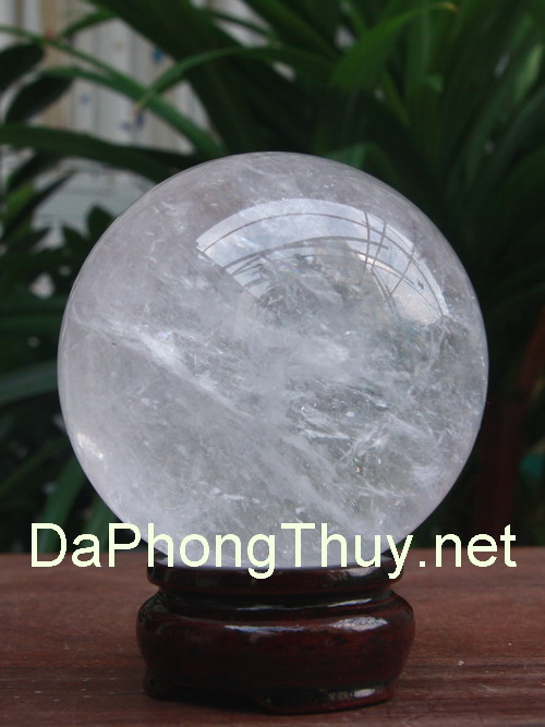 Da phong thuy thach anh trang