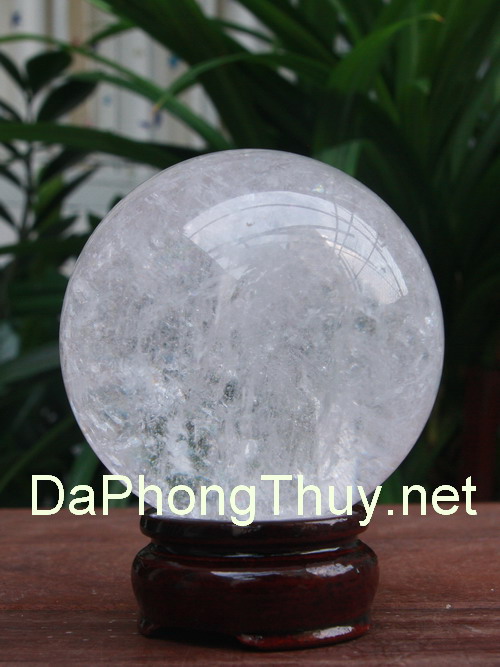 Da phong thuy thach anh trang